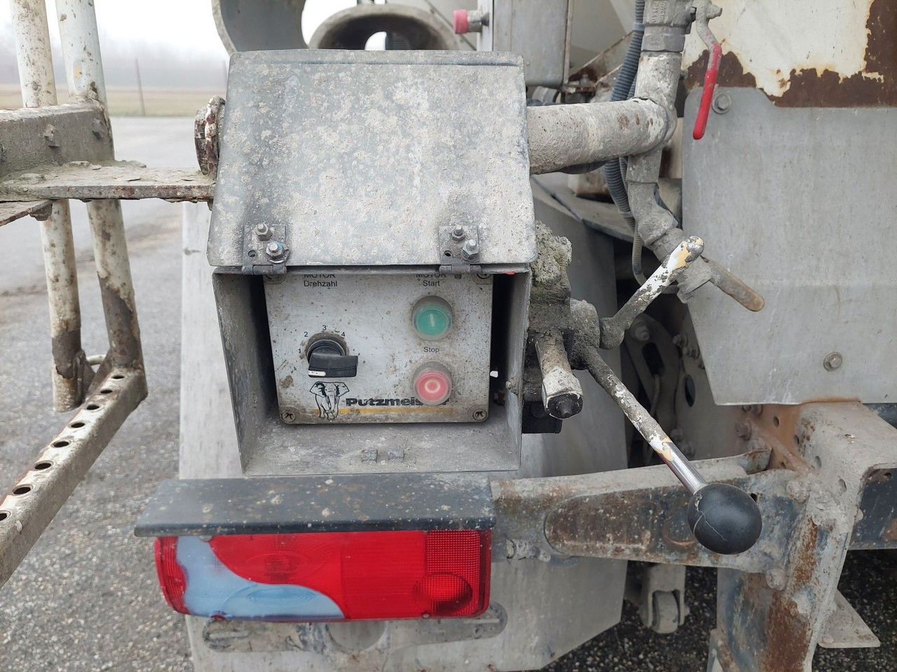 شاحنة خلاطة خرسانة MAN TGS 32.420 BB Intermix 9m3 8x4: صورة 10 شاحنة خلاطة خرسانة MAN TGS 32.420 BB Intermix 9m3 8x4: صورة 10