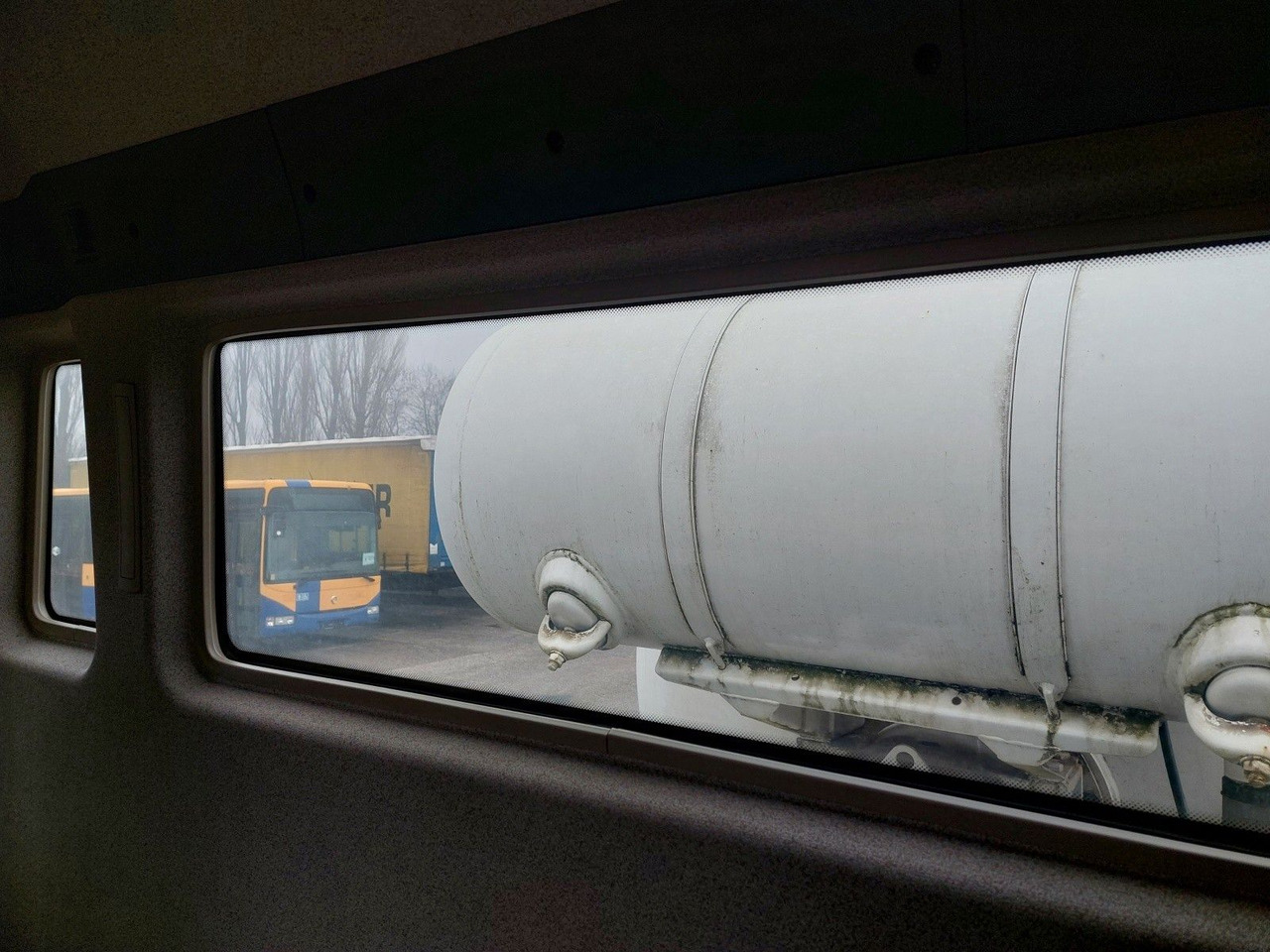 شاحنة خلاطة خرسانة MAN TGS 32.420 BB Intermix 9m3 8x4: صورة 25 شاحنة خلاطة خرسانة MAN TGS 32.420 BB Intermix 9m3 8x4: صورة 25