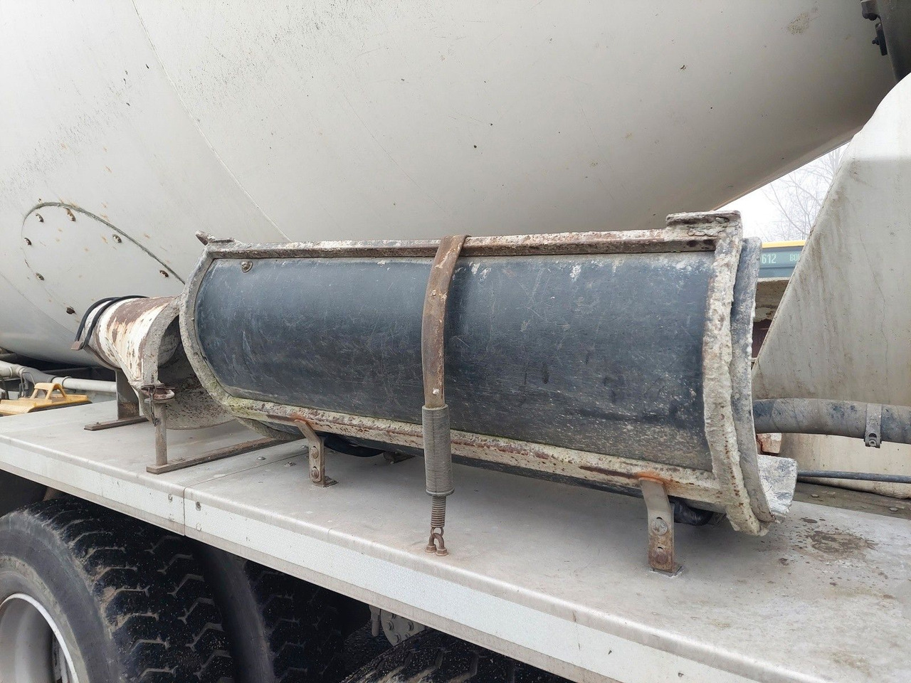 شاحنة خلاطة خرسانة MAN TGS 32.420 BB Intermix 9m3 8x4: صورة 13 شاحنة خلاطة خرسانة MAN TGS 32.420 BB Intermix 9m3 8x4: صورة 13