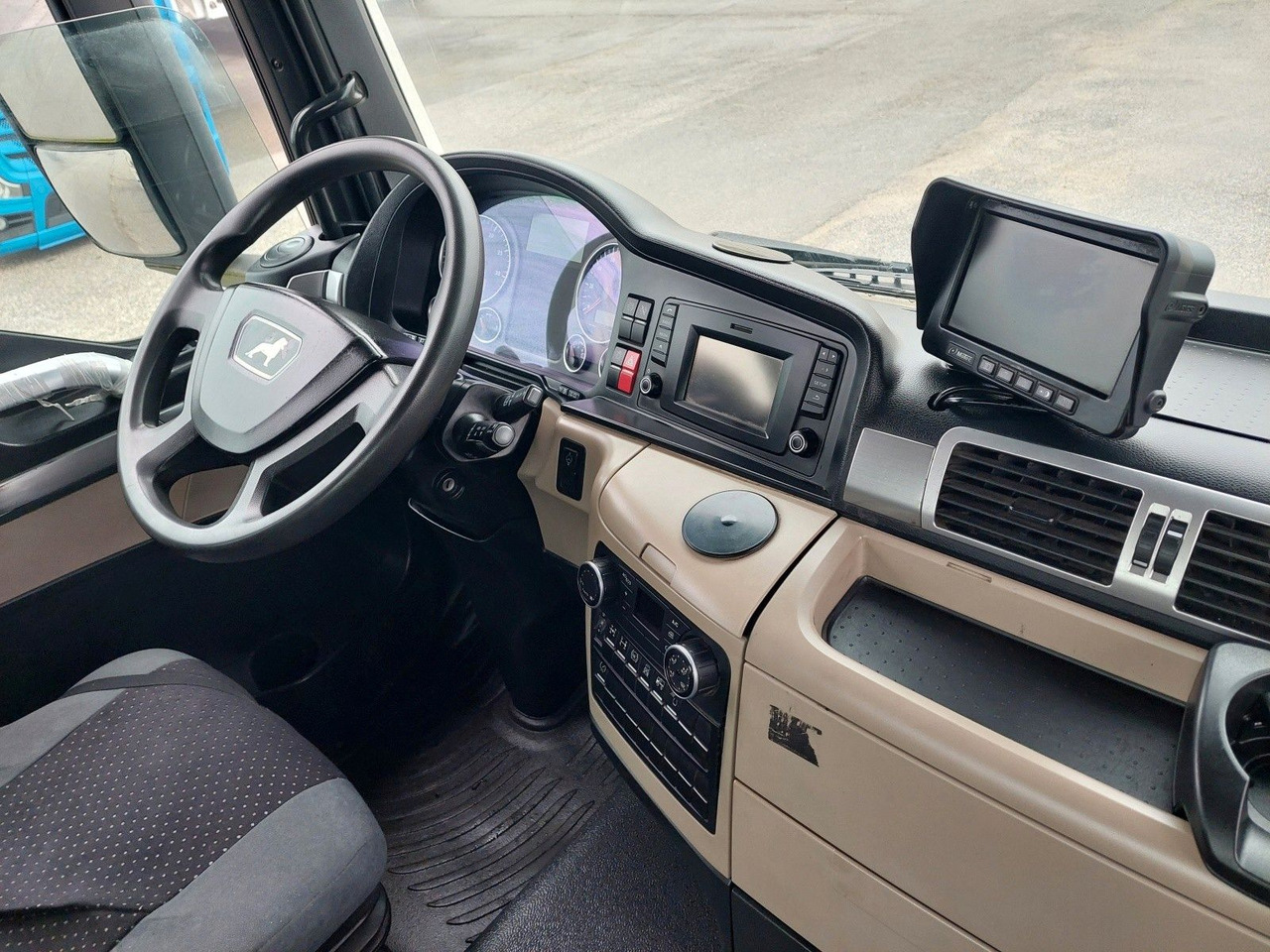 شاحنة خلاطة خرسانة MAN TGS 32.420 BB Intermix 9m3 8x4: صورة 22 شاحنة خلاطة خرسانة MAN TGS 32.420 BB Intermix 9m3 8x4: صورة 22