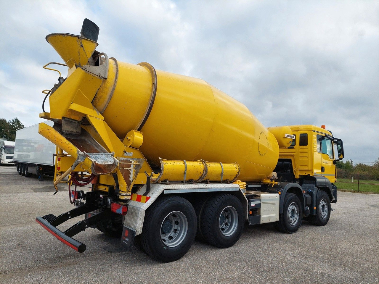 MAN TGS 32.460 8X4 BB Liebherr 9 m³ - شاحنة خلاطة خرسانة: صورة 4 MAN TGS 32.460 8X4 BB Liebherr 9 m³ - شاحنة خلاطة خرسانة: صورة 4