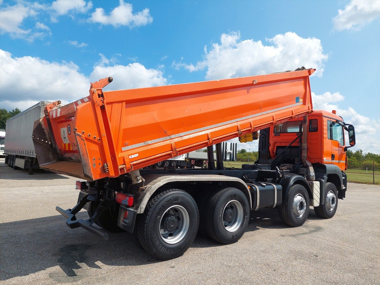 MAN TGS 35.480 8x4 BB Meiller Bordmatik - شاحنة قلاب: صورة 4 MAN TGS 35.480 8x4 BB Meiller Bordmatik - شاحنة قلاب: صورة 4