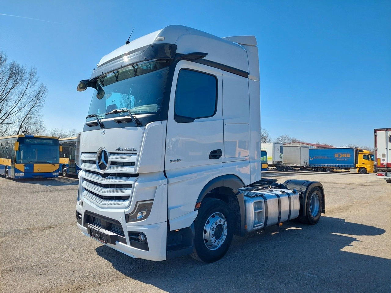 Mercedes-Benz Actros 5 1845 LS BigSpace 4x2 - وحدة جر: صورة 1 Mercedes-Benz Actros 5 1845 LS BigSpace 4x2 - وحدة جر: صورة 1