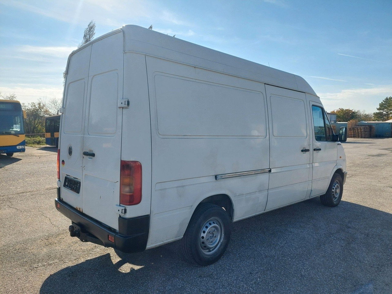 Volkswagen LT Kasten-Kombi 35 L2H2 Hochraum - شاحنة مغلقة الصندوق: صورة 4 Volkswagen LT Kasten-Kombi 35 L2H2 Hochraum - شاحنة مغلقة الصندوق: صورة 4