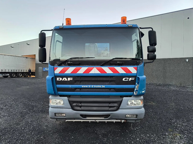 DAF CF 75.250 DRIVING CONDITION - SWEEPER NEEDS REPAIRMENT - سياره كنس شوارع: صورة 2 DAF CF 75.250 DRIVING CONDITION - SWEEPER NEEDS REPAIRMENT - سياره كنس شوارع: صورة 2