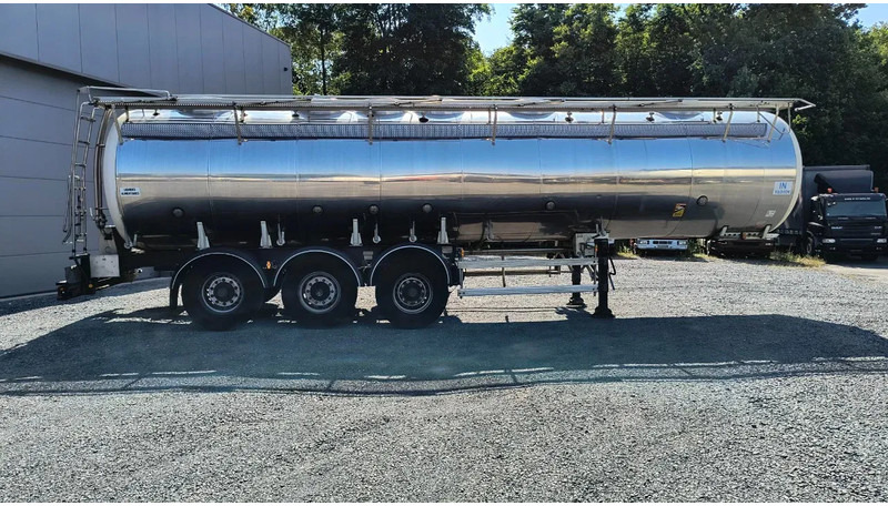 Magyar INSULATED INOX TANK 29000 L - 6 COMPARTIMENTS (!) - نصف مقطورة صهريج: صورة 3 Magyar INSULATED INOX TANK 29000 L - 6 COMPARTIMENTS (!) - نصف مقطورة صهريج: صورة 3