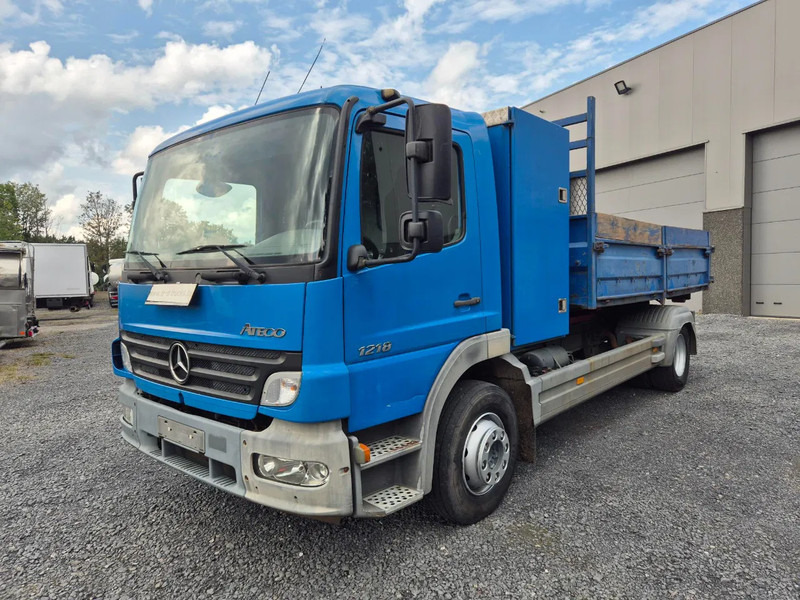 Mercedes-Benz Atego 1218 HOOK SYSTEM + CONTAINER INCLUDED (!) - شاحنة ذات خطاف: صورة 1 Mercedes-Benz Atego 1218 HOOK SYSTEM + CONTAINER INCLUDED (!) - شاحنة ذات خطاف: صورة 1