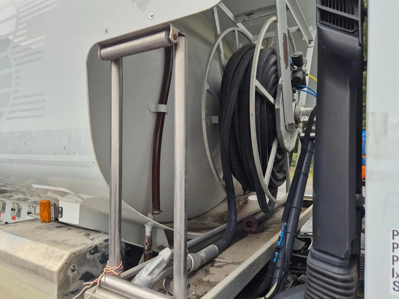 شاحنة صهريج لنقل الوقود Renault Premium 280 13500L FUEL/CARBURANT - 4 COMP: صورة 14