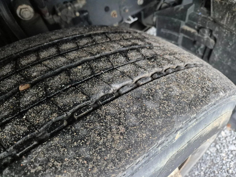 شاحنة صهريج لنقل الوقود Renault Premium 280 13500L FUEL/CARBURANT - 4 COMP: صورة 19