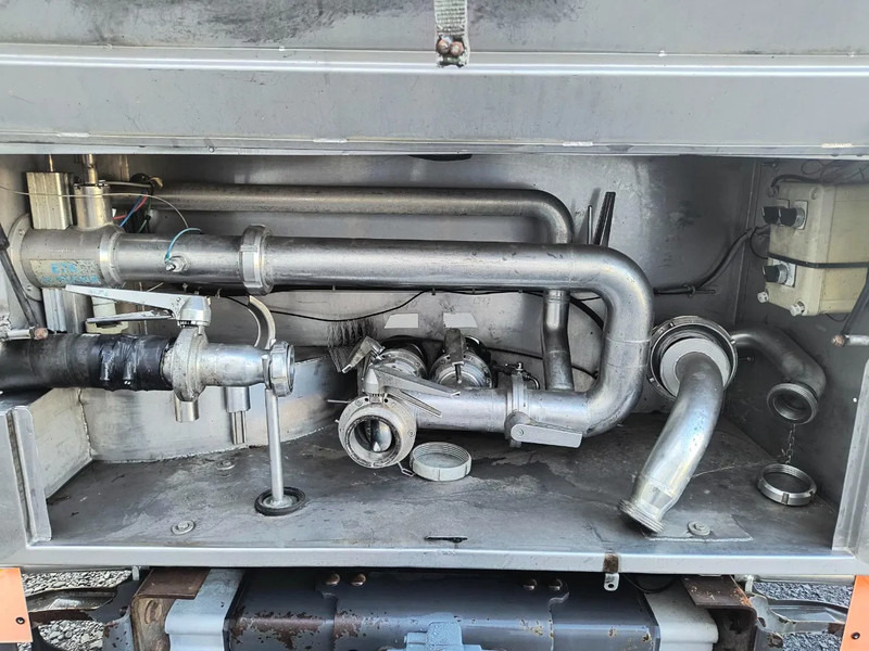 شاحنة صهريج لنقل الحليب Renault Premium 370 15000L INSULATED INOX TANK - ENGINE REPLACED AND NEW TURBO: صورة 15