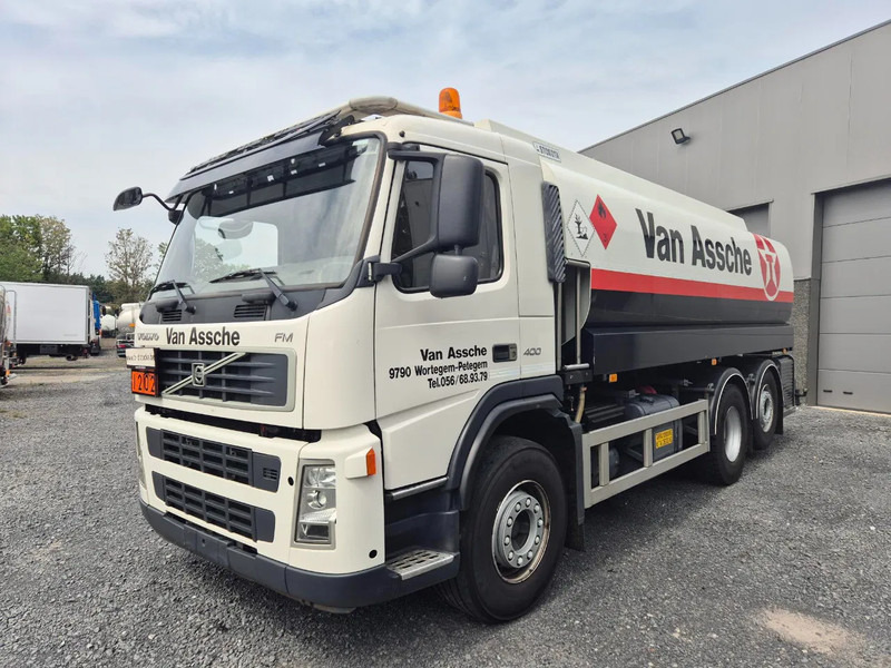 Volvo FM 400 18000L FUEL/CARBURANT - 5 COMP - ADR VALID - MANUAL - شاحنة صهريج: صورة 1 Volvo FM 400 18000L FUEL/CARBURANT - 5 COMP - ADR VALID - MANUAL - شاحنة صهريج: صورة 1
