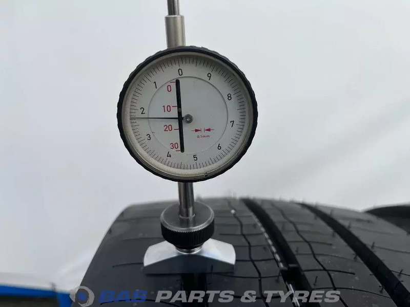 Bridgestone - إطارات - شاحنة: صورة 3 Bridgestone - إطارات - شاحنة: صورة 3