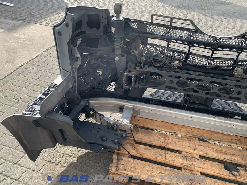 Mercedes-Benz Antos MP4 Bumper Mercedes A 960 310 23 22 - مصد العربة - شاحنة: صورة 5 Mercedes-Benz Antos MP4 Bumper Mercedes A 960 310 23 22 - مصد العربة - شاحنة: صورة 5