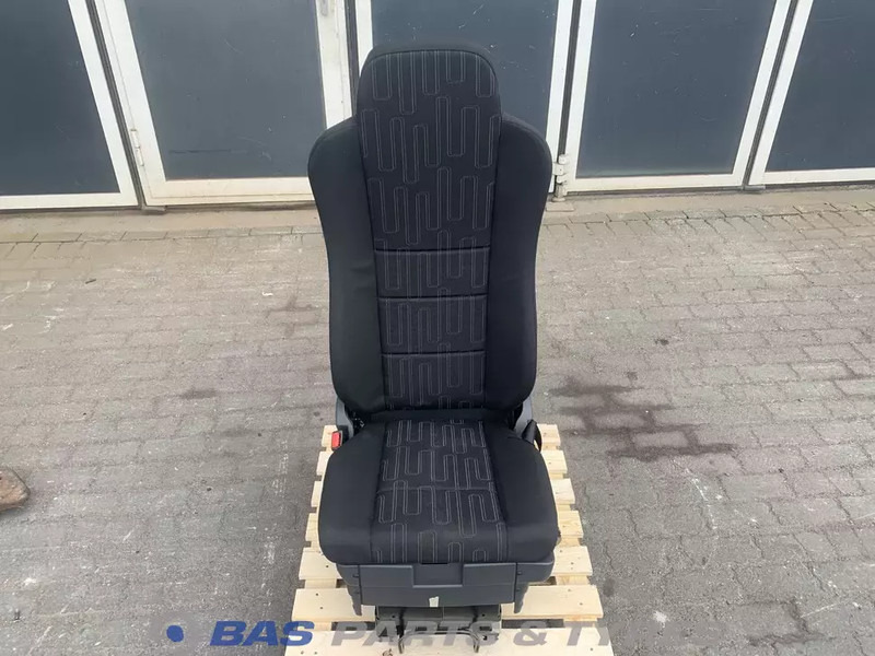 Mercedes-Benz Atego MP4 Bestuurdersstoel Mercedes A 967 910 13 01 - مقعد - شاحنة: صورة 1 Mercedes-Benz Atego MP4 Bestuurdersstoel Mercedes A 967 910 13 01 - مقعد - شاحنة: صورة 1