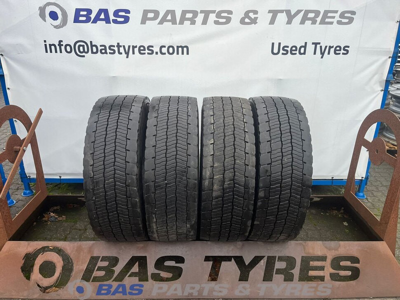 Michelin Remix Michelin Remix 315/70R22.5 X Multi D 154/150 M+S 3PMSF gebruikte set - إطارات - شاحنة: صورة 1 Michelin Remix Michelin Remix 315/70R22.5 X Multi D 154/150 M+S 3PMSF gebruikte set - إطارات - شاحنة: صورة 1