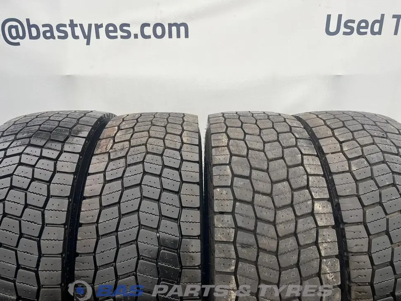Michelin Remix Michelin Remix 315/70R22.5 X Multi D 154/150 M+S 3PMSF gebruikte set - إطارات - شاحنة: صورة 2 Michelin Remix Michelin Remix 315/70R22.5 X Multi D 154/150 M+S 3PMSF gebruikte set - إطارات - شاحنة: صورة 2