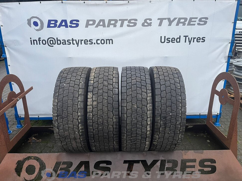 Michelin Remix Michelin Remix 315/70R22.5 X Multi D 154/150 M+S 3PMSF gebruikte set - إطارات - شاحنة: صورة 1 Michelin Remix Michelin Remix 315/70R22.5 X Multi D 154/150 M+S 3PMSF gebruikte set - إطارات - شاحنة: صورة 1