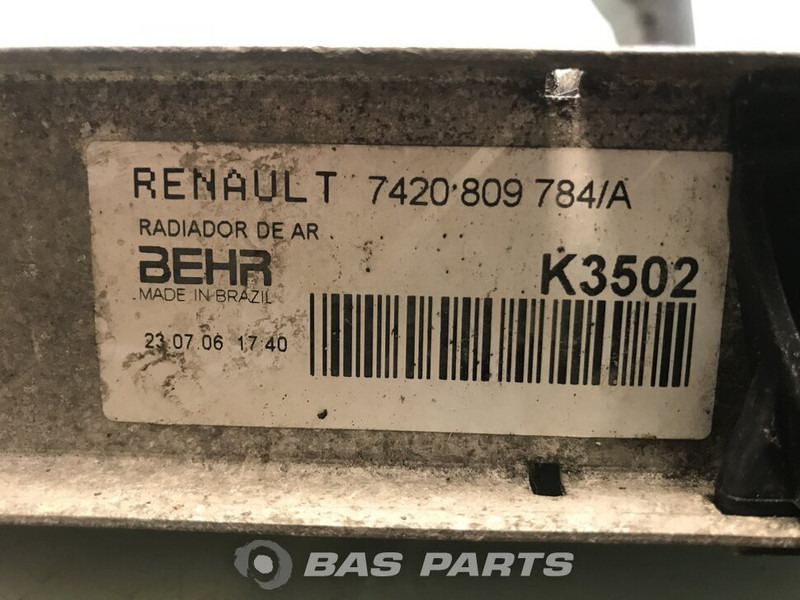 Renault Midlum Euro 4-5 Intercooler Renault 7482143050 - المبرد - شاحنة: صورة 3 Renault Midlum Euro 4-5 Intercooler Renault 7482143050 - المبرد - شاحنة: صورة 3