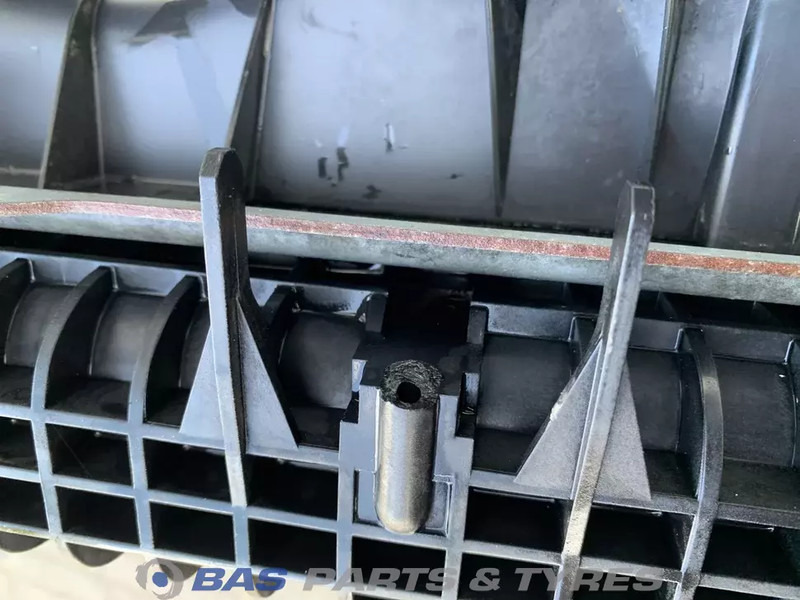 Renault Radiateur Renault DTI13 480 7422062510 - مبرد المحرك - شاحنة: صورة 3 Renault Radiateur Renault DTI13 480 7422062510 - مبرد المحرك - شاحنة: صورة 3