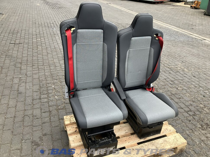 Renault T-Serie - مقعد - شاحنة: صورة 1 Renault T-Serie - مقعد - شاحنة: صورة 1