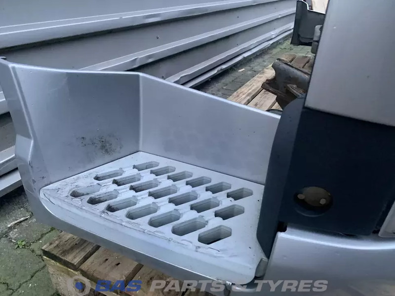 مصد العربة - شاحنة Volvo FH4 Bumper Volvo 82139942: صورة 7 مصد العربة - شاحنة Volvo FH4 Bumper Volvo 82139942: صورة 7