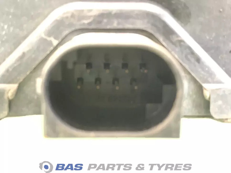 Volvo FH4 Regeleenheid Botswaarschuwing Volvo 21719200 - أضواء/ إضاءة - شاحنة: صورة 4 Volvo FH4 Regeleenheid Botswaarschuwing Volvo 21719200 - أضواء/ إضاءة - شاحنة: صورة 4