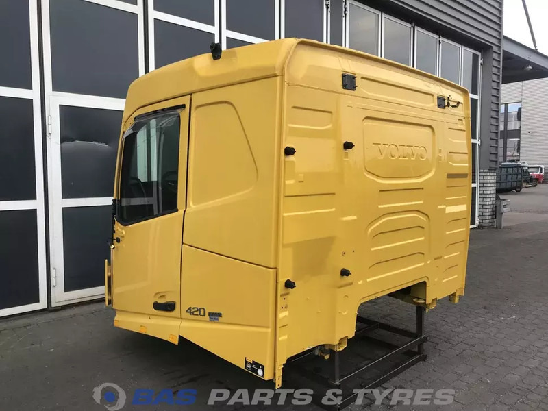 Volvo FH4 Volvo Sleeper Cab L2H1 82271553 - الكابينة والداخلية - شاحنة: صورة 4 Volvo FH4 Volvo Sleeper Cab L2H1 82271553 - الكابينة والداخلية - شاحنة: صورة 4