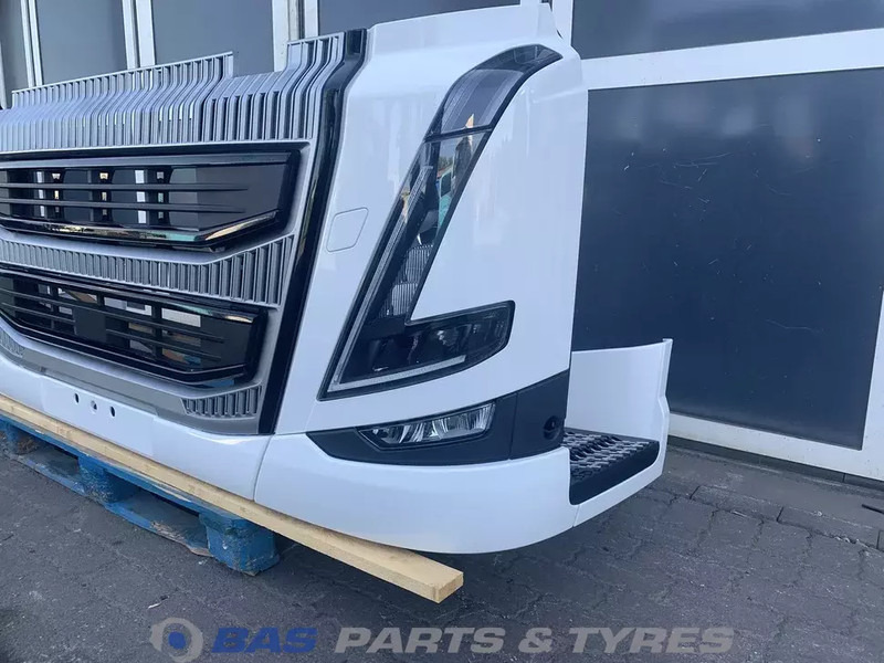 Volvo FH4B - مصد العربة - شاحنة: صورة 2 Volvo FH4B - مصد العربة - شاحنة: صورة 2