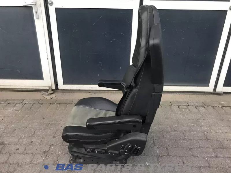 Volvo FH4 - مقعد - شاحنة: صورة 2 Volvo FH4 - مقعد - شاحنة: صورة 2