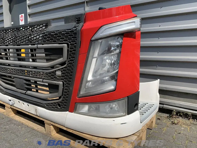 Volvo FH4 - مصد العربة - شاحنة: صورة 2 Volvo FH4 - مصد العربة - شاحنة: صورة 2