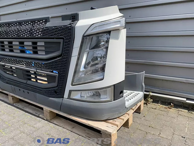 Volvo FH4 - مصد العربة - شاحنة: صورة 2 Volvo FH4 - مصد العربة - شاحنة: صورة 2