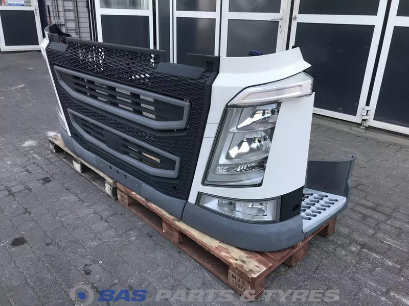 Volvo FH4 - مصد العربة - شاحنة: صورة 2 Volvo FH4 - مصد العربة - شاحنة: صورة 2