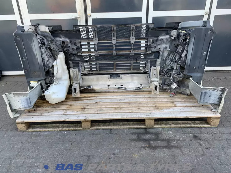 Volvo FH4 - مصد العربة - شاحنة: صورة 4 Volvo FH4 - مصد العربة - شاحنة: صورة 4