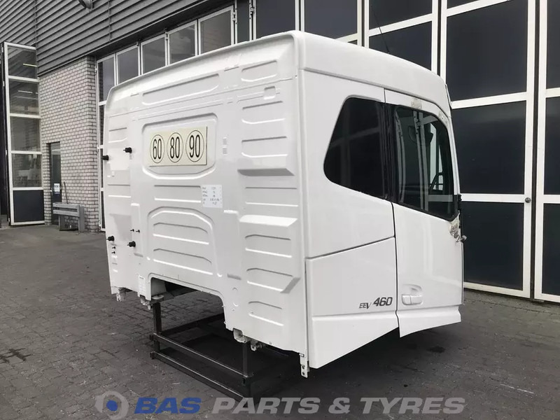 Volvo FH4 - الكابينة والداخلية - شاحنة: صورة 3 Volvo FH4 - الكابينة والداخلية - شاحنة: صورة 3