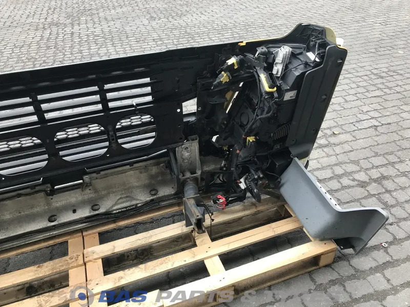Volvo FM4 Bumper Volvo 21963534 - مصد العربة - شاحنة: صورة 5 Volvo FM4 Bumper Volvo 21963534 - مصد العربة - شاحنة: صورة 5
