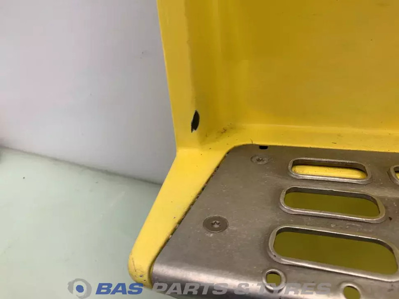 Volvo FM4 Opstap Links Volvo 82644146 - هيكل السيارة الخارجية - شاحنة: صورة 4 Volvo FM4 Opstap Links Volvo 82644146 - هيكل السيارة الخارجية - شاحنة: صورة 4