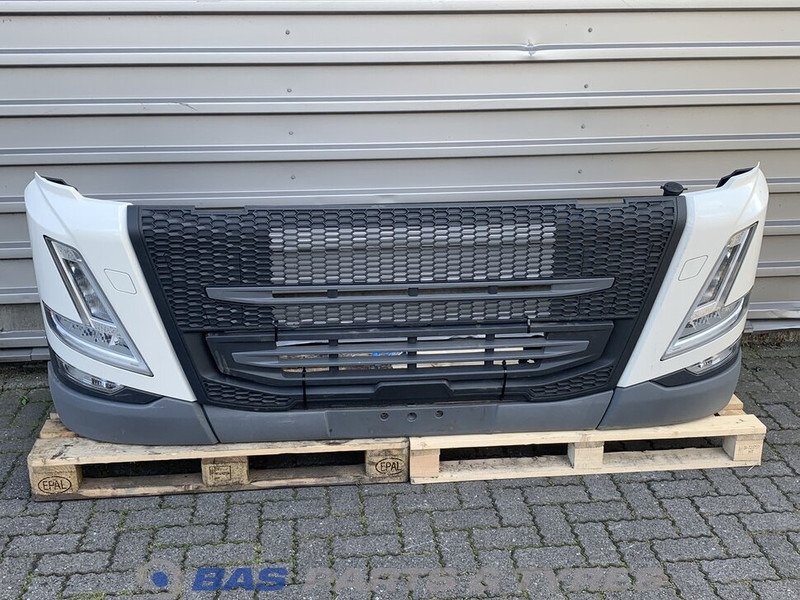Volvo FM5 - مصد العربة - شاحنة: صورة 1 Volvo FM5 - مصد العربة - شاحنة: صورة 1