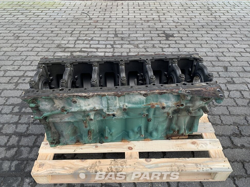 Volvo - حاجز الاسطوانة - شاحنة: صورة 3 Volvo - حاجز الاسطوانة - شاحنة: صورة 3