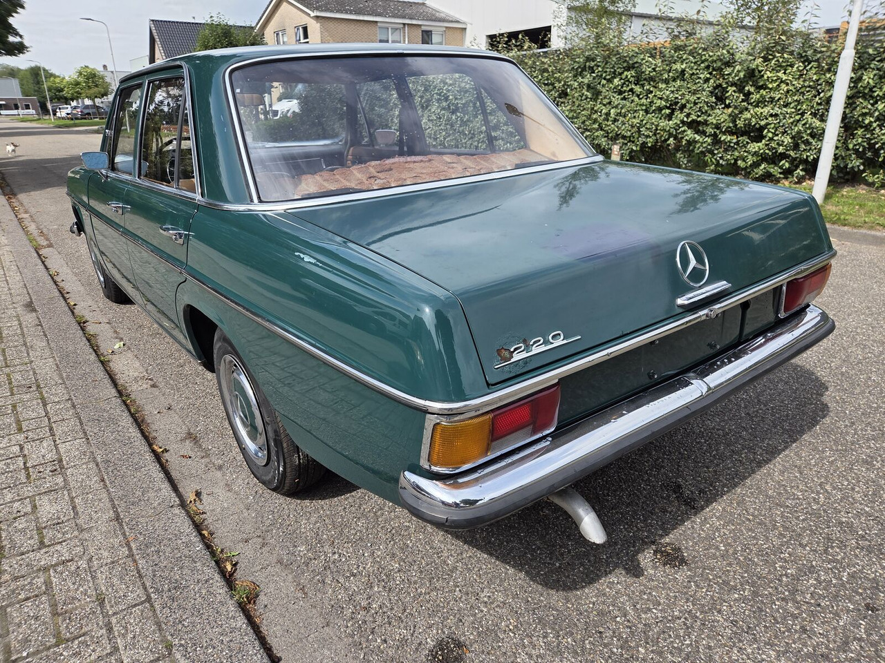 Mercedes-Benz 220 (W115) auto - سيارة: صورة 5 Mercedes-Benz 220 (W115) auto - سيارة: صورة 5