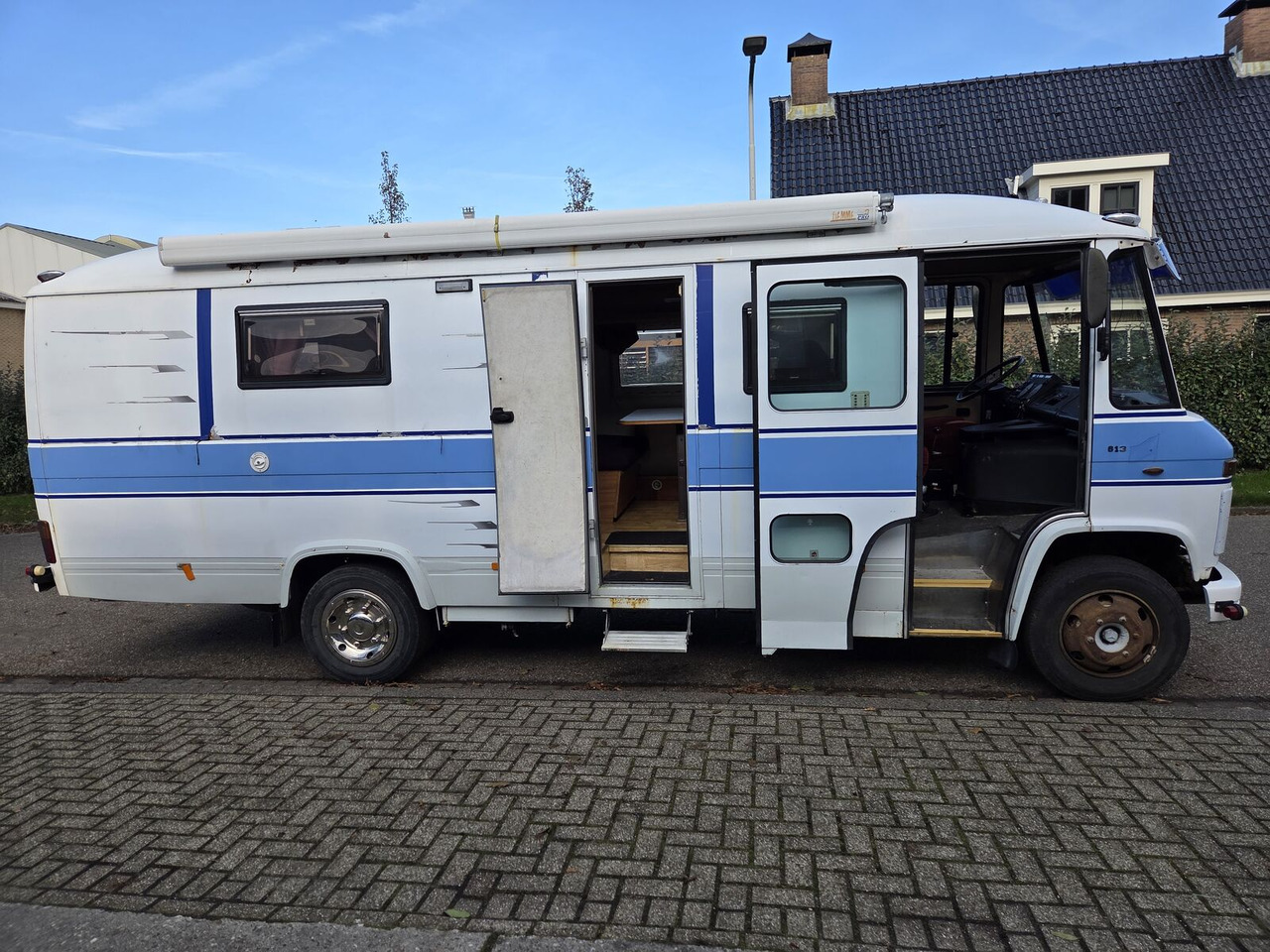 Mercedes-Benz 613D O309 oldtimer buscamper - كرفان فان: صورة 3 Mercedes-Benz 613D O309 oldtimer buscamper - كرفان فان: صورة 3