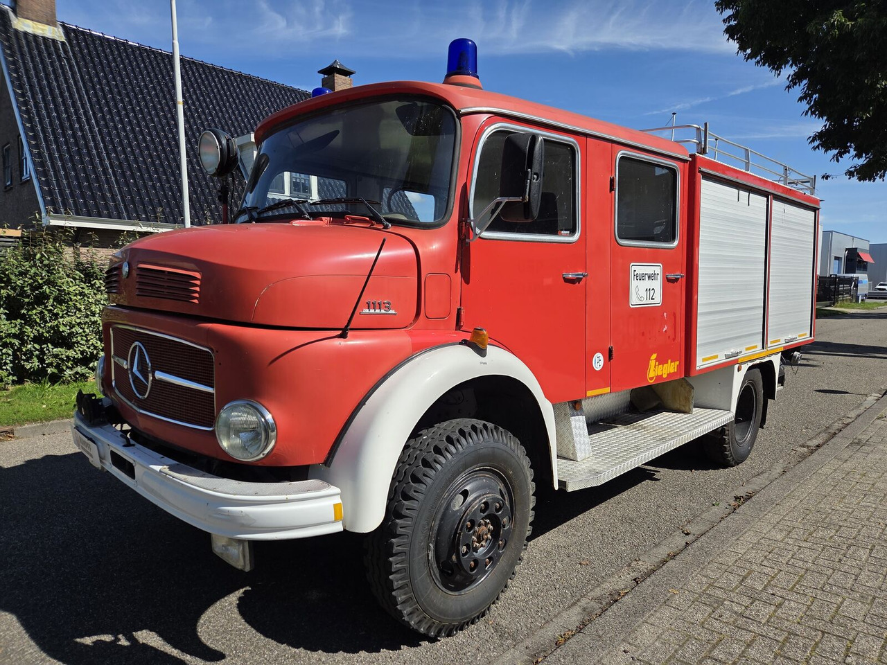 Mercedes-Benz LAF 1113 B 4X4 Turbo Diesel (170 PK) brandweerwagen - سيارة إطفاء: صورة 2 Mercedes-Benz LAF 1113 B 4X4 Turbo Diesel (170 PK) brandweerwagen - سيارة إطفاء: صورة 2