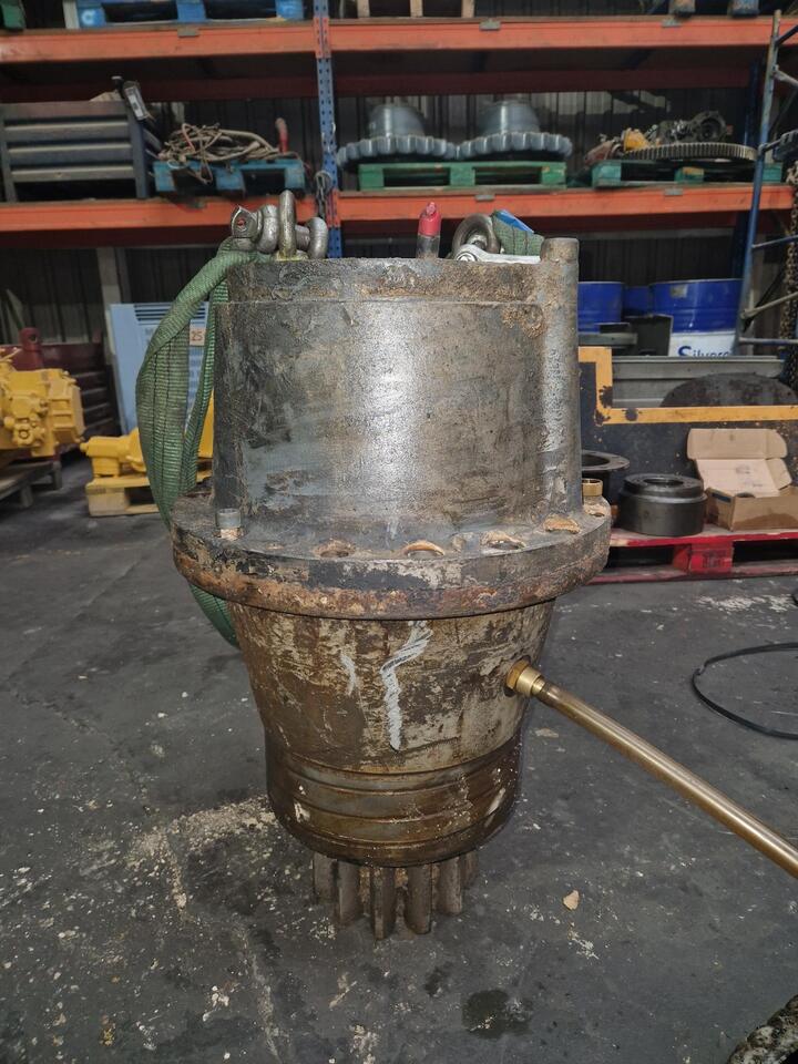 REDUCTOR DE GIRO LIEBHERR R964B - نقل الحركة - آلات البناء: صورة 2 REDUCTOR DE GIRO LIEBHERR R964B - نقل الحركة - آلات البناء: صورة 2