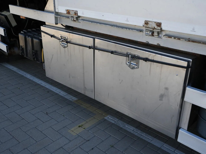 DAF CF 85 FAN Kraanwagen met bak, 47 t. HMF kraan - شاحنة كرين: صورة 5 DAF CF 85 FAN Kraanwagen met bak, 47 t. HMF kraan - شاحنة كرين: صورة 5