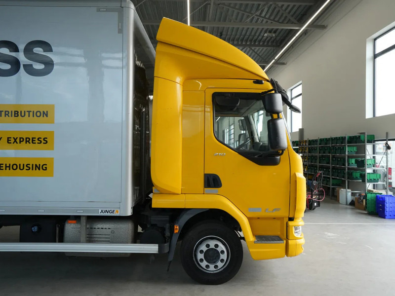 DAF LF 210 FA, 12t, Gesloten Bak, Laadklep 1,5t, Zijdeur, New Apk - شاحنة مقفلة: صورة 4 DAF LF 210 FA, 12t, Gesloten Bak, Laadklep 1,5t, Zijdeur, New Apk - شاحنة مقفلة: صورة 4