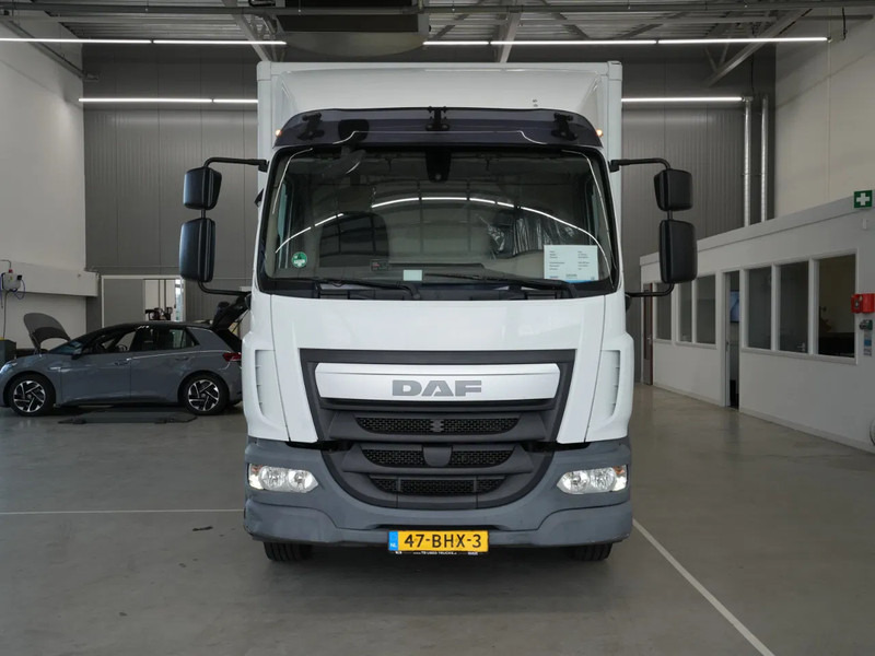 DAF LF 250 FA 12t, Gesloten Bak, Laadklep 1,5t, New Tacho - شاحنة مقفلة: صورة 2 DAF LF 250 FA 12t, Gesloten Bak, Laadklep 1,5t, New Tacho - شاحنة مقفلة: صورة 2
