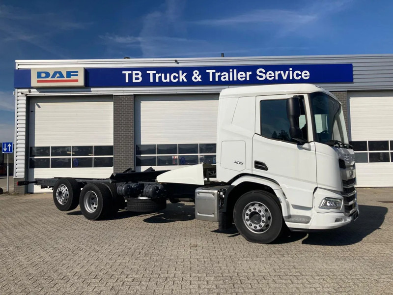 DAF XD 450 FAN CHASSIS SLEEPER CAB PTO STEERING LIFTAXLE 480WB - NEW - شاحنة هيكل كابينة: صورة 4 DAF XD 450 FAN CHASSIS SLEEPER CAB PTO STEERING LIFTAXLE 480WB - NEW - شاحنة هيكل كابينة: صورة 4