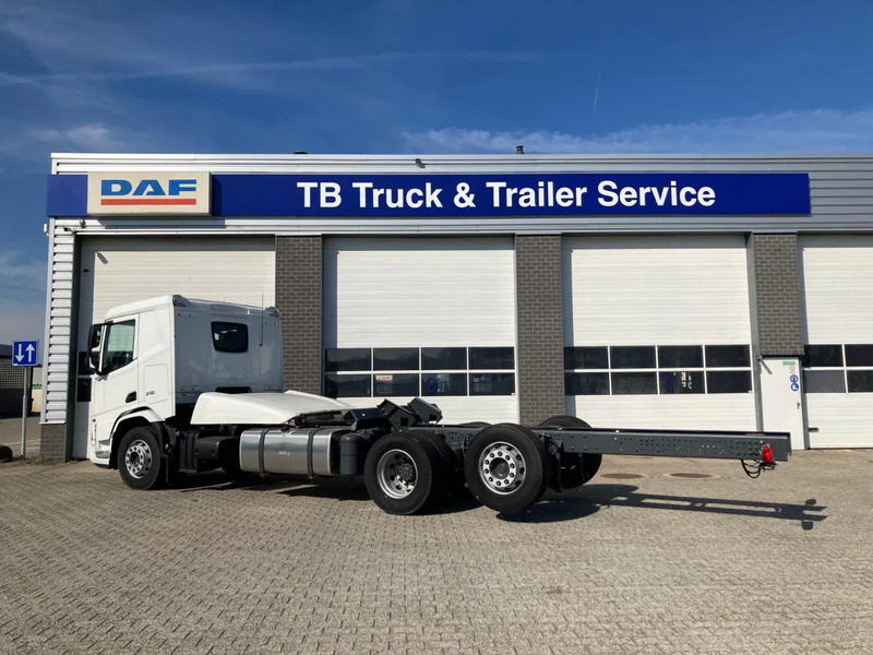 DAF XD 450 FAN CHASSIS SLEEPER CAB PTO STEERING LIFTAXLE 480WB - NEW - شاحنة هيكل كابينة: صورة 2 DAF XD 450 FAN CHASSIS SLEEPER CAB PTO STEERING LIFTAXLE 480WB - NEW - شاحنة هيكل كابينة: صورة 2