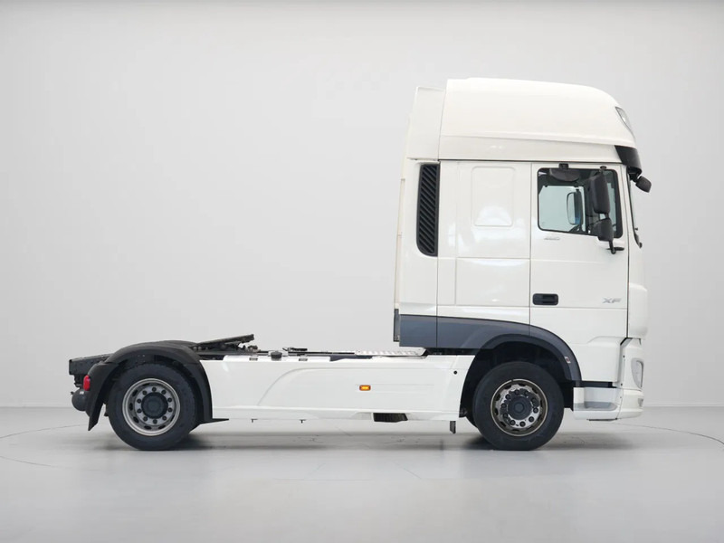 DAF XF 480 FT Super Space Cab, 2x Tanks, PTO Prep - وحدة جر: صورة 5 DAF XF 480 FT Super Space Cab, 2x Tanks, PTO Prep - وحدة جر: صورة 5