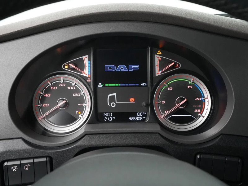 وحدة جر DAF XF 480 FT Super Space Cab, 2x Tanks: صورة 18 وحدة جر DAF XF 480 FT Super Space Cab, 2x Tanks: صورة 18