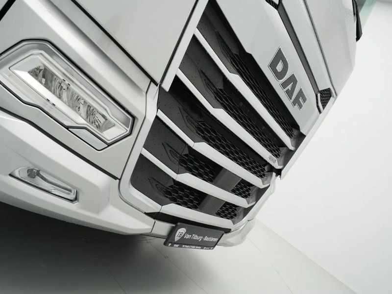 جديدة وحدة جر DAF XG 480 FT DVS LEATHER PTO-PREP B3-ALARM SILVER METALLIC (J5320MESI) VECTO 2: صورة 14 جديدة وحدة جر DAF XG 480 FT DVS LEATHER PTO-PREP B3-ALARM SILVER METALLIC (J5320MESI) VECTO 2: صورة 14